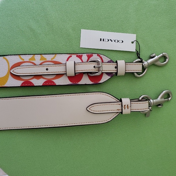 COACH STRAP RAINBOW SIGNATURE CANVAS:NWT CHALK/RAINBOW PRIDE CJ952 - Picture 9 of 11